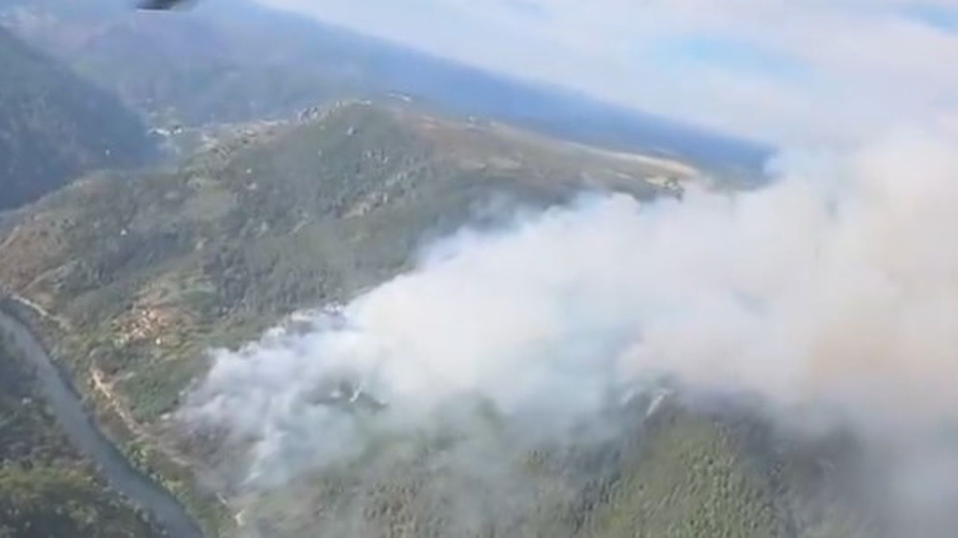Incendio en la zona de Pantón en Lugo