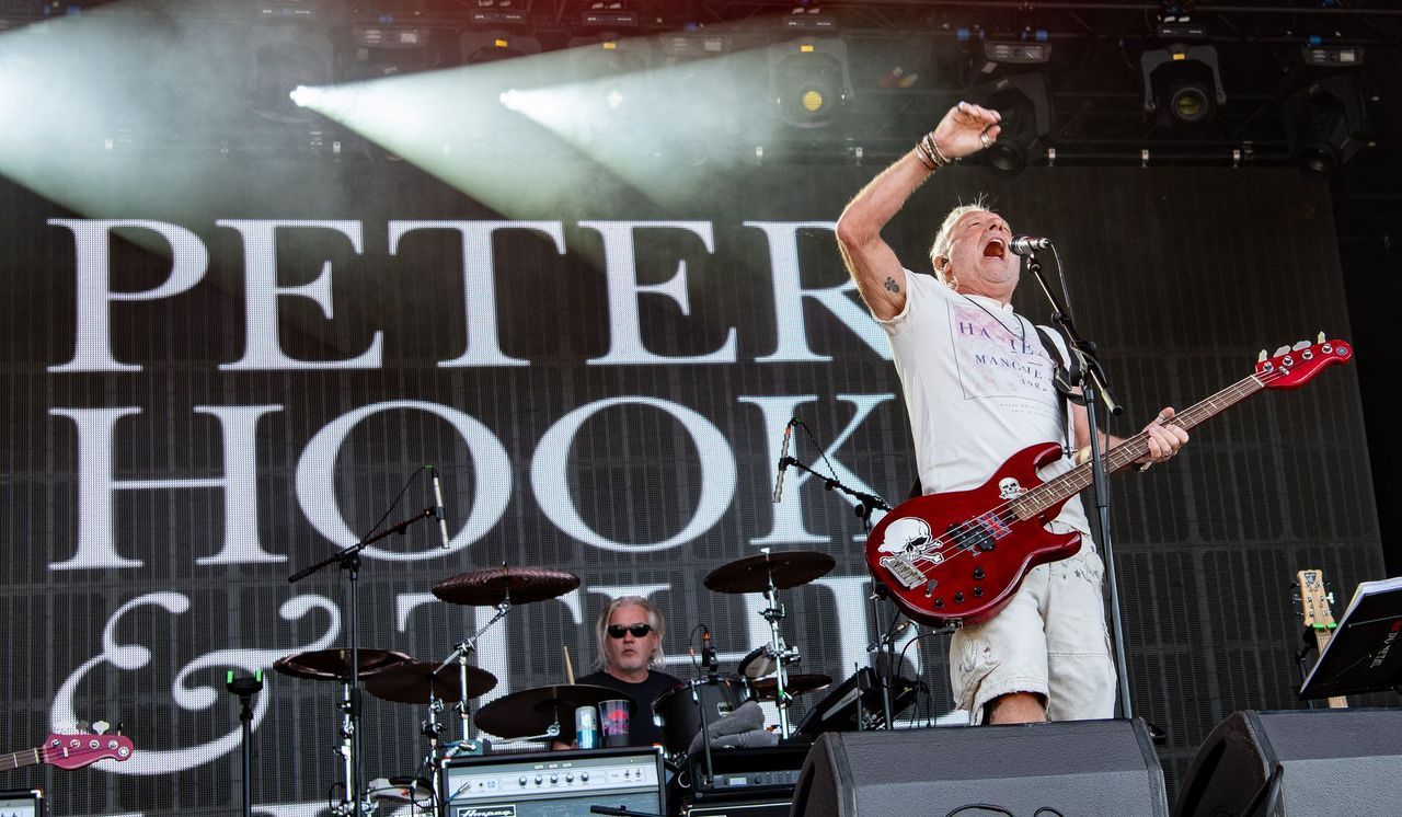 Peter Hook & The Light estarán presentes en Visor Fest 2025.