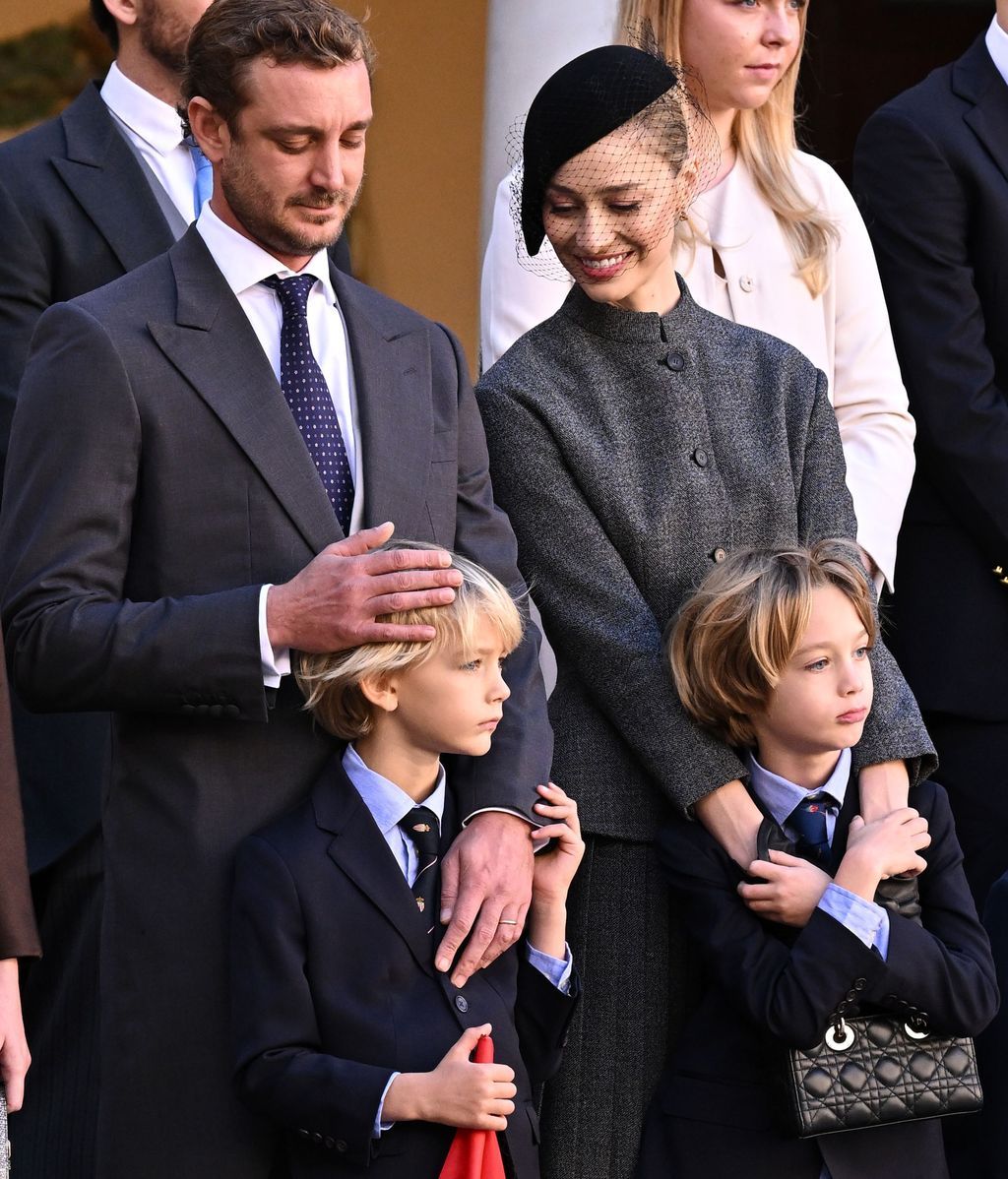 Pierre Casiraghi, Beatrice Borromeo y sus dos hijos