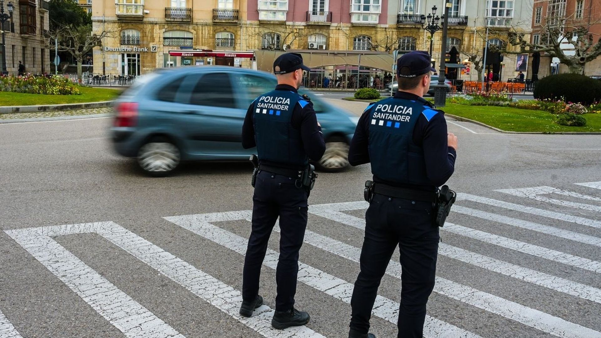 Policías locales de Santander