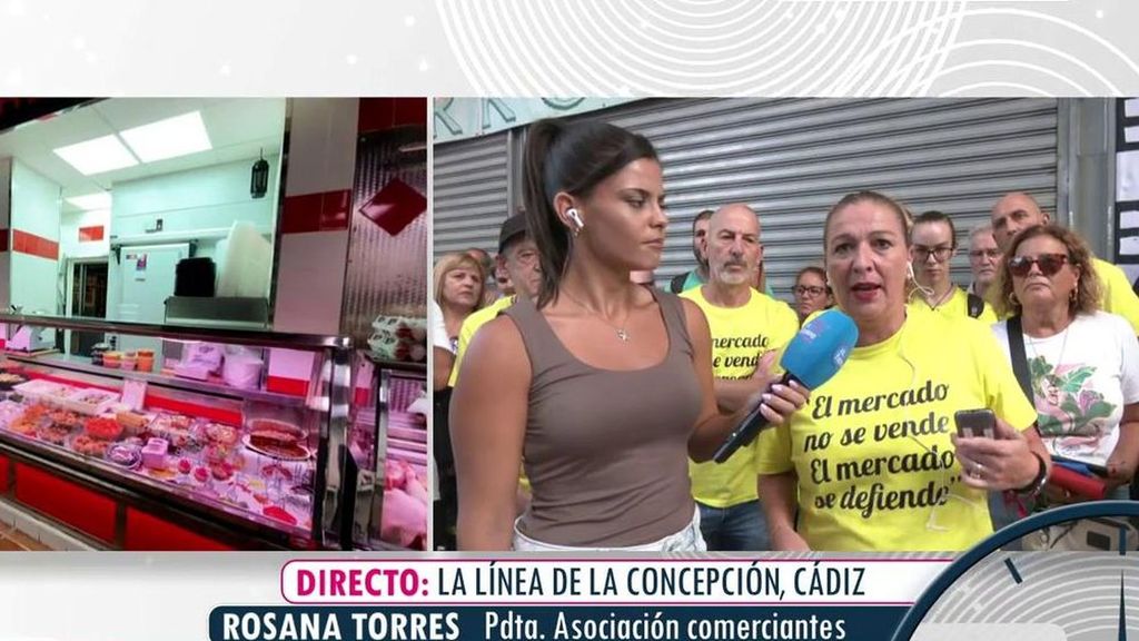 Indignación en el Mercado de La Línea de la Concepción: Los comerciantes acusan a la alcalde de llevarles "a la ruina" por privatizarlo