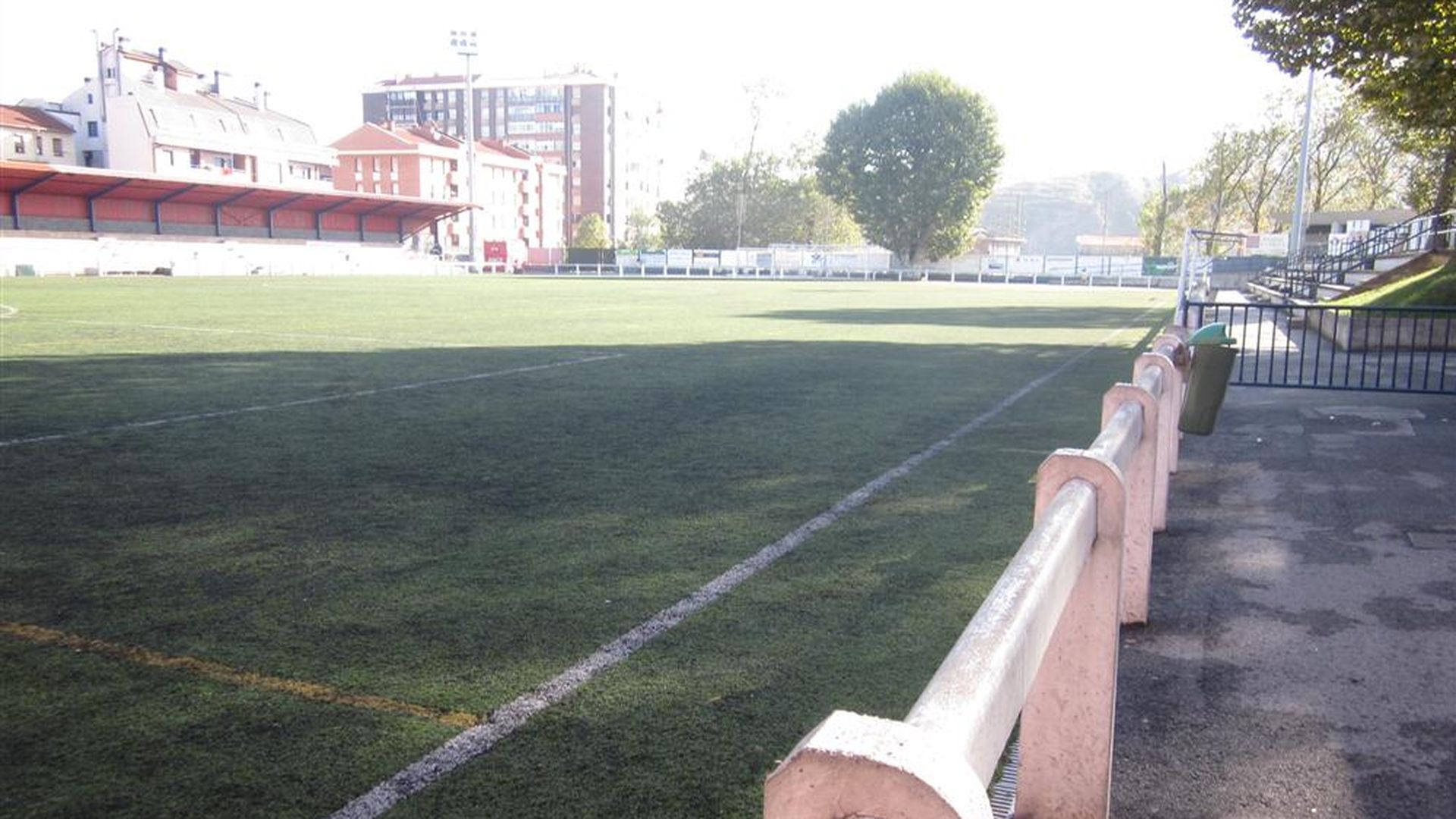 Campo de fútbol Serralta de Lutxana