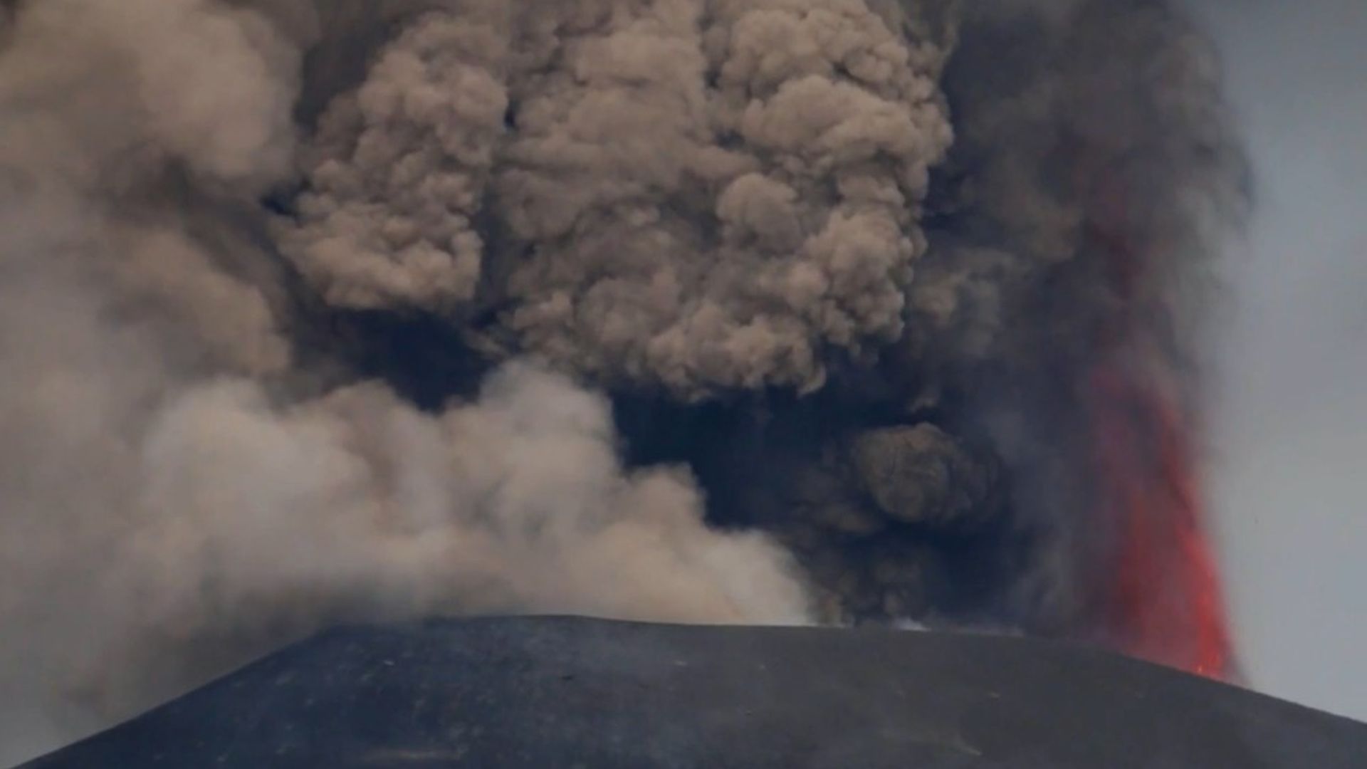 Cuatro años de la erupción en La Palma: el volcán desplazó a 7.000 personas y arrasó más de 1.600 viviendas
