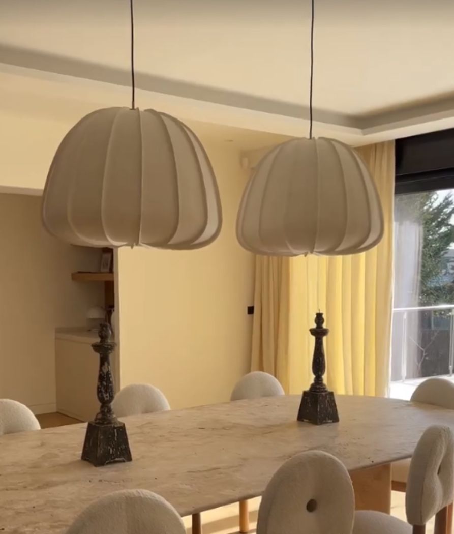 El salón de la casa de María Pombo en Madrid