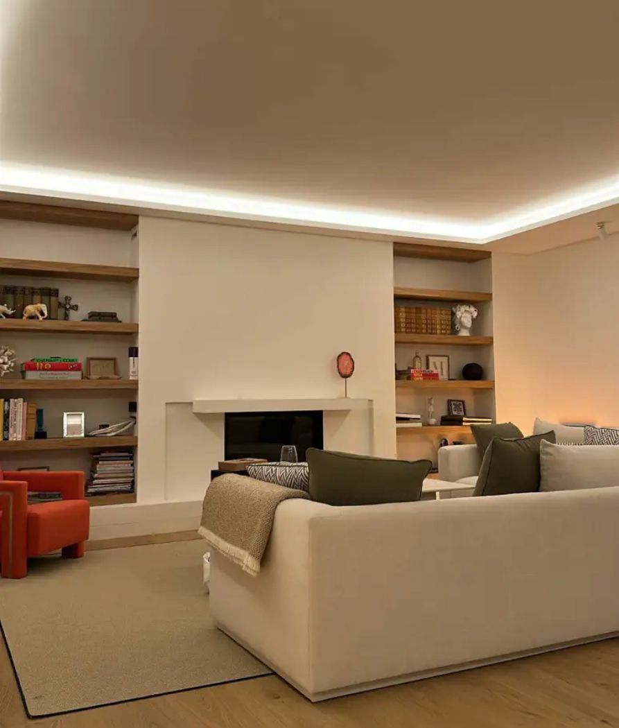 El salón de la casa de María Pombo en Madrid