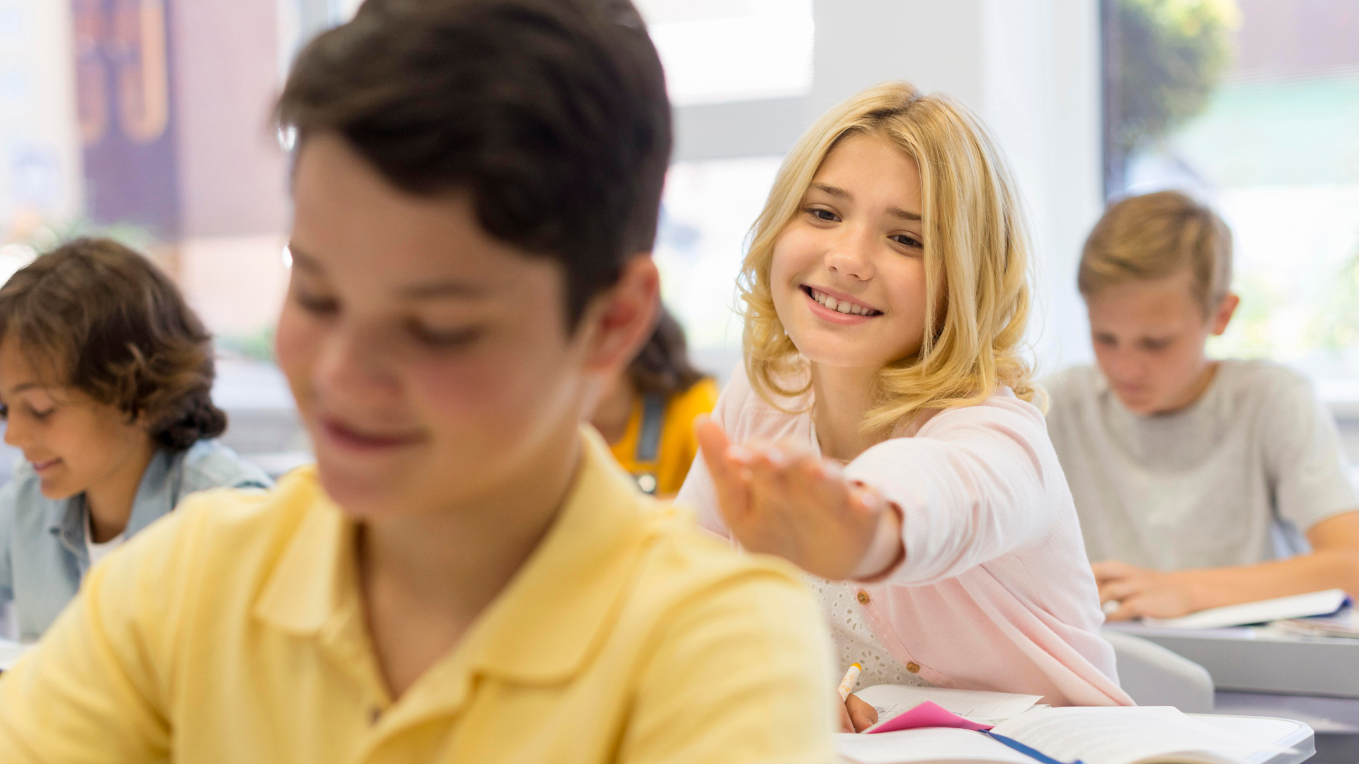En primaria, los compañeros tienen un peso decisivo En primaria, los compañeros tienen un peso decisivo