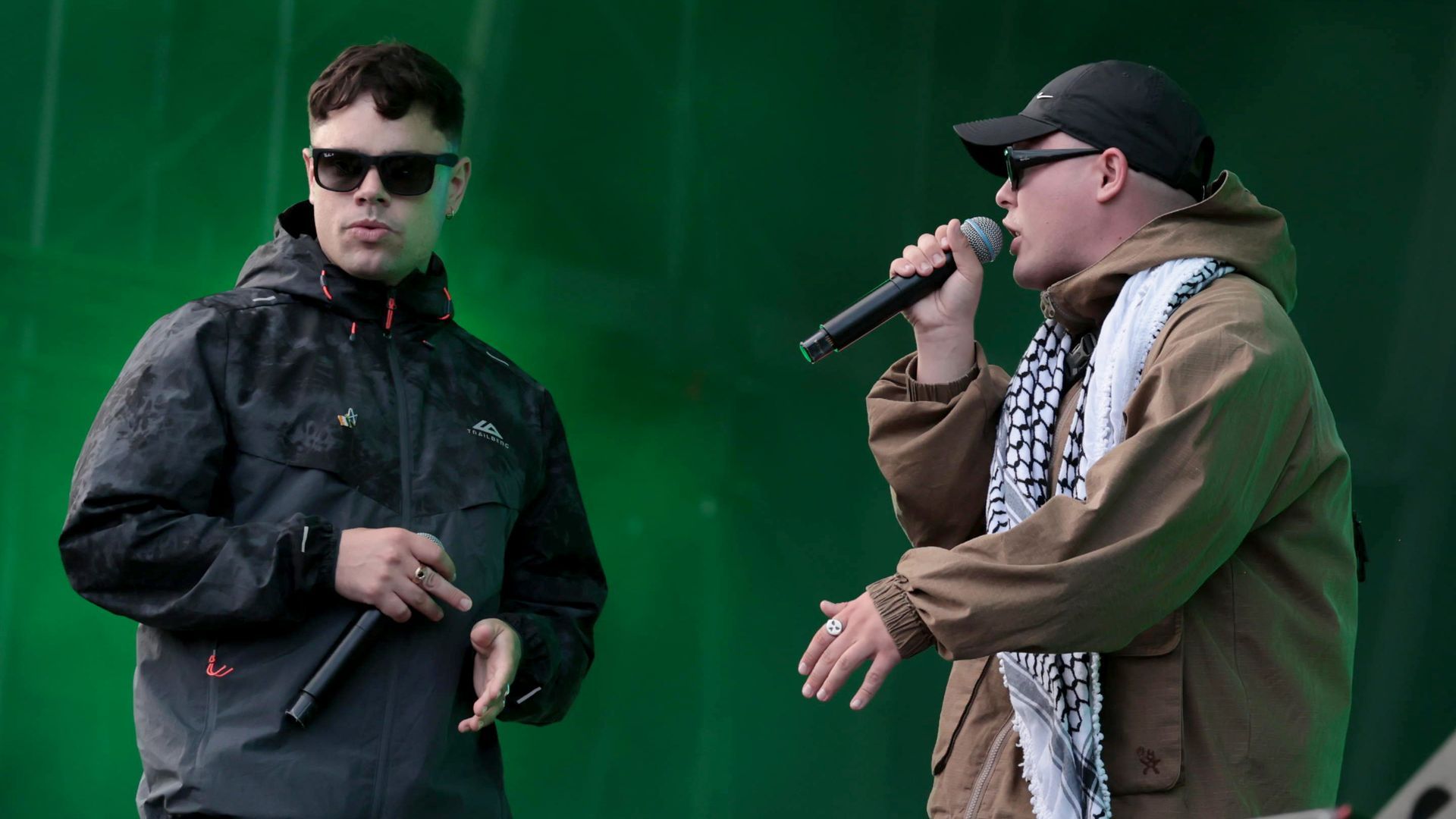 Kneecap durante un concierto en Belfast