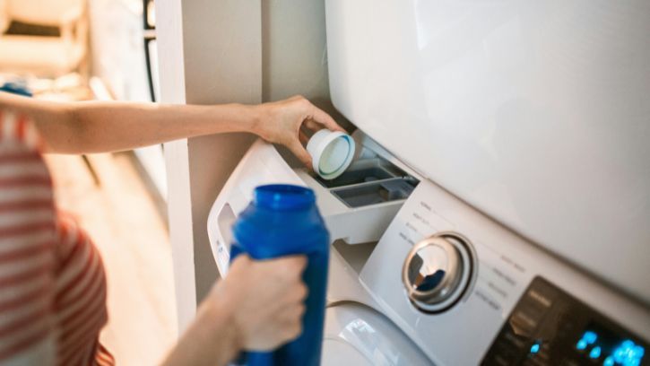 Otro error muy común es usar más detergente del necesario