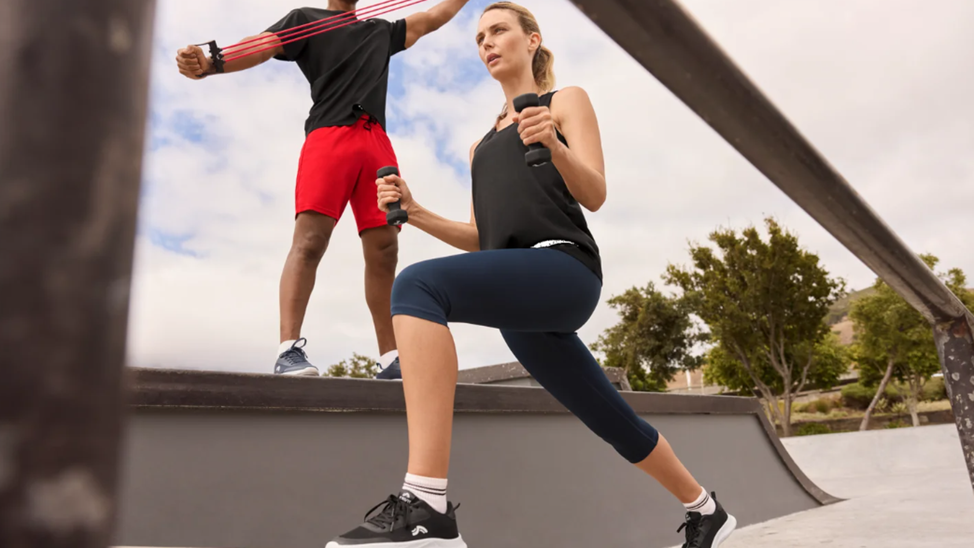 Personas haciendo deporte