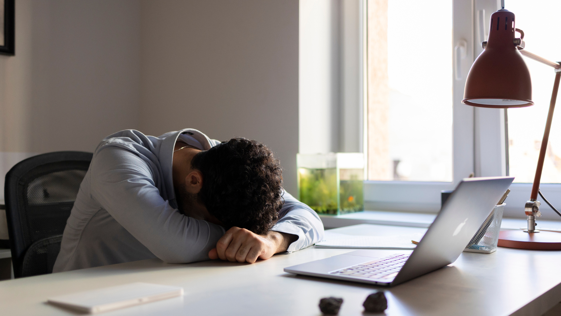 Se pueden utilizar agendas o aplicaciones para descargar la mente