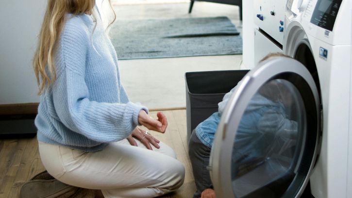 Si dejas el cajetín abierto tras los lavados, notarás la diferencia