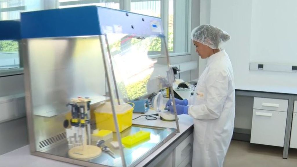 Un hospital de Barcelona averigua cómo anticipar la evolución del alzhéimer con un pinchazo de sangre