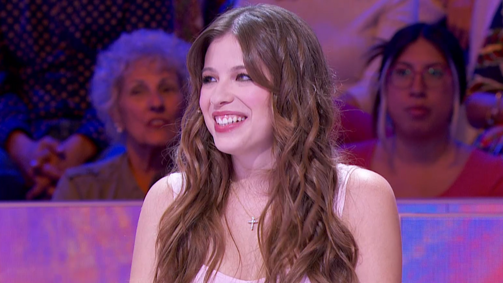 Una concursante revela en 'Agárrate al sillón' que tuvo algo con un familiar de una cantante muy famosa: "Estuve con su sobrino"