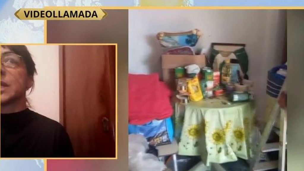 Vive a la intemperie en una huerta por su inquiokupa: "Han decidido que él es más vulnerable que yo porque tiene una hija"