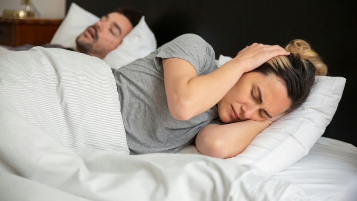 Los motivos para dormir separados pueden ser muy amplios