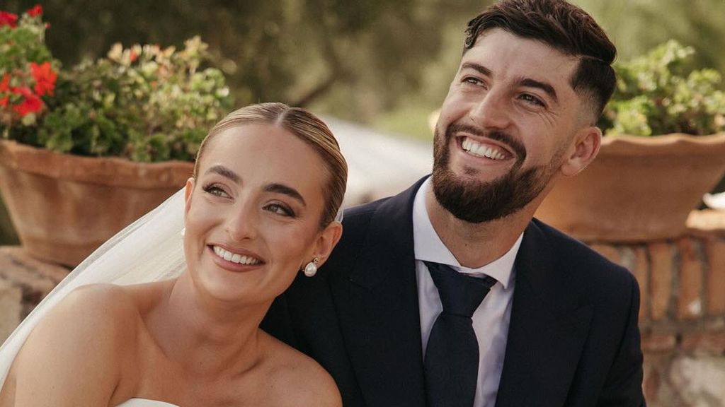 Natalia Palacios y Carliyo el día de su boda
