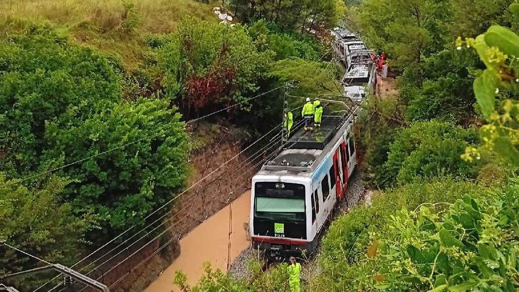 Evacuación de pasajeros de un tren en Castellbell y el Vilar, Barcelona