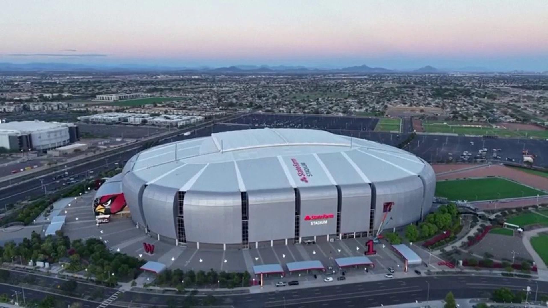 Decenas de miles de personas se darán cita en el Estadio State Farm de Glendale