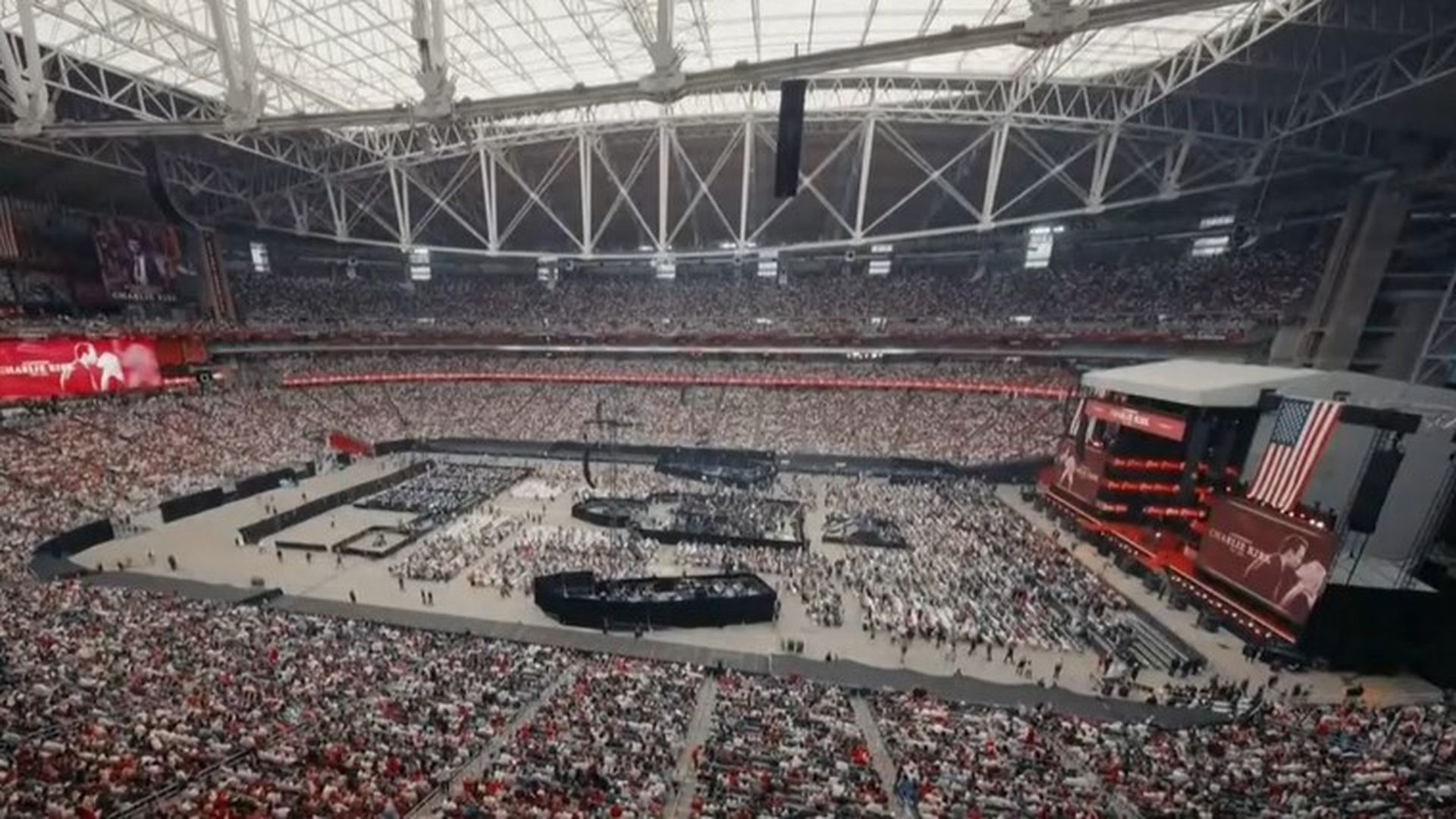 Miles de seguidores acuden al funeral de Charlie Kirk para escuchar el último adiós de Trump al líder ultraconservador