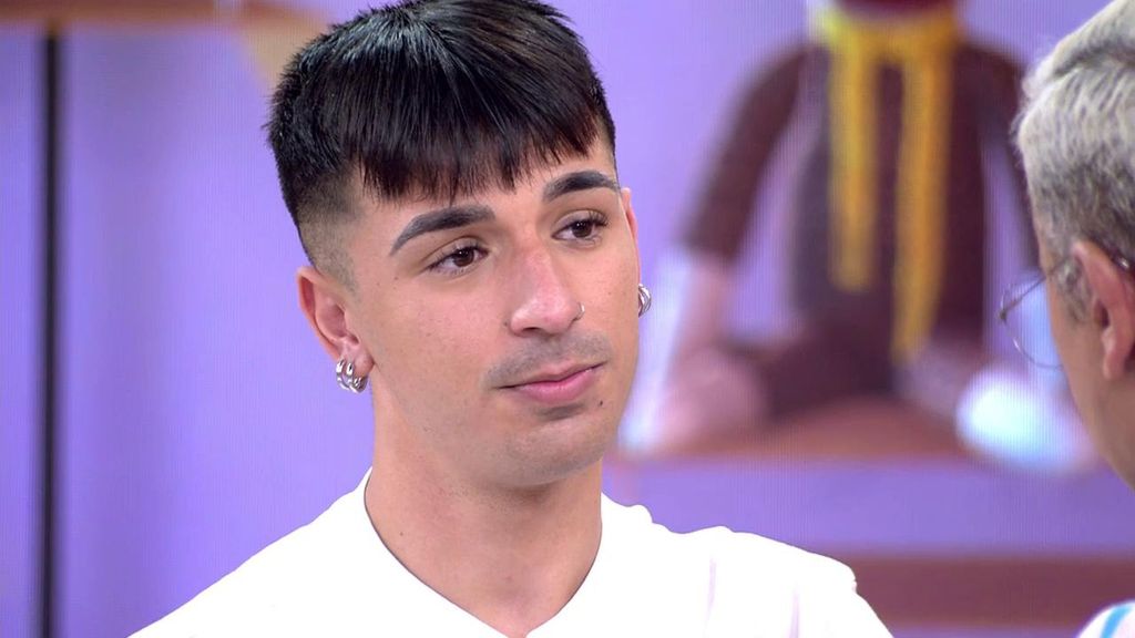 El infierno de Fran, un gitano que huyó de su casa tras ser obligado por sus padres a sacar "el demonio" de la homosexualidad