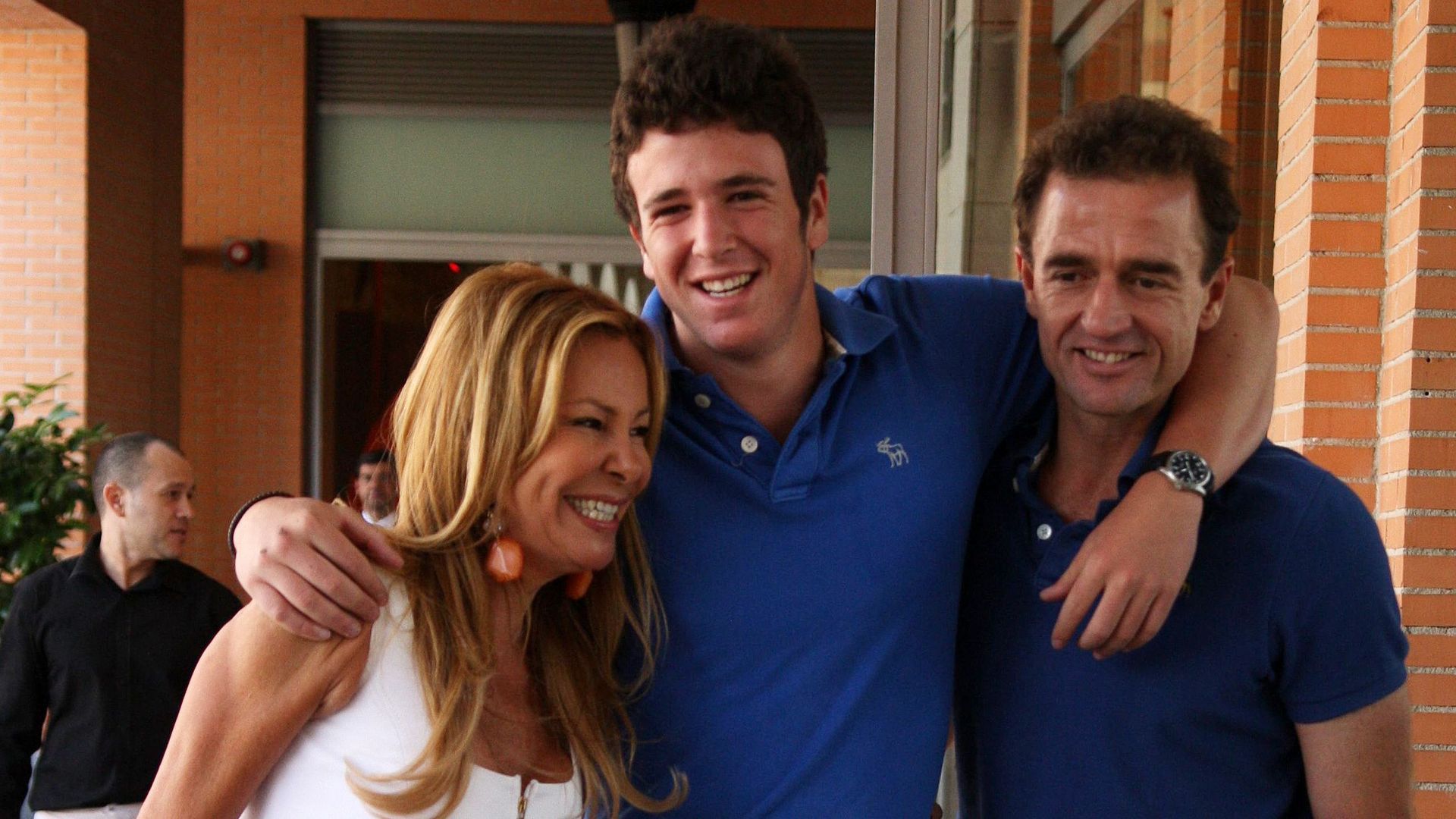 Ana Obregón, Alessandro Lequio y su hijo Aless, en una imagen de archivo