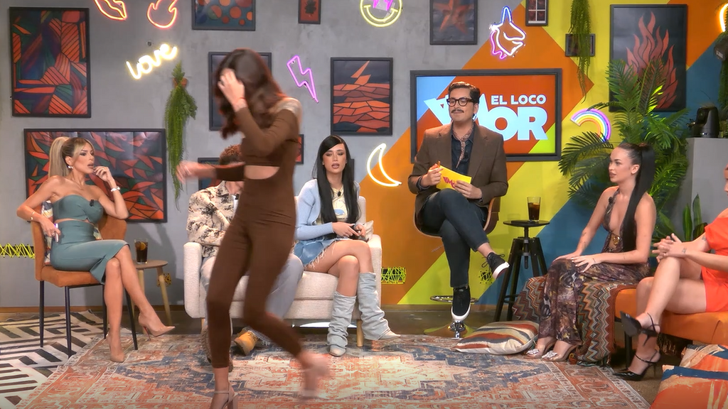 Camila y Claudia explotan contra Marc Kitus al descubrir su conversación subida de tono con Marta: “Has estado riéndote de nosotras”