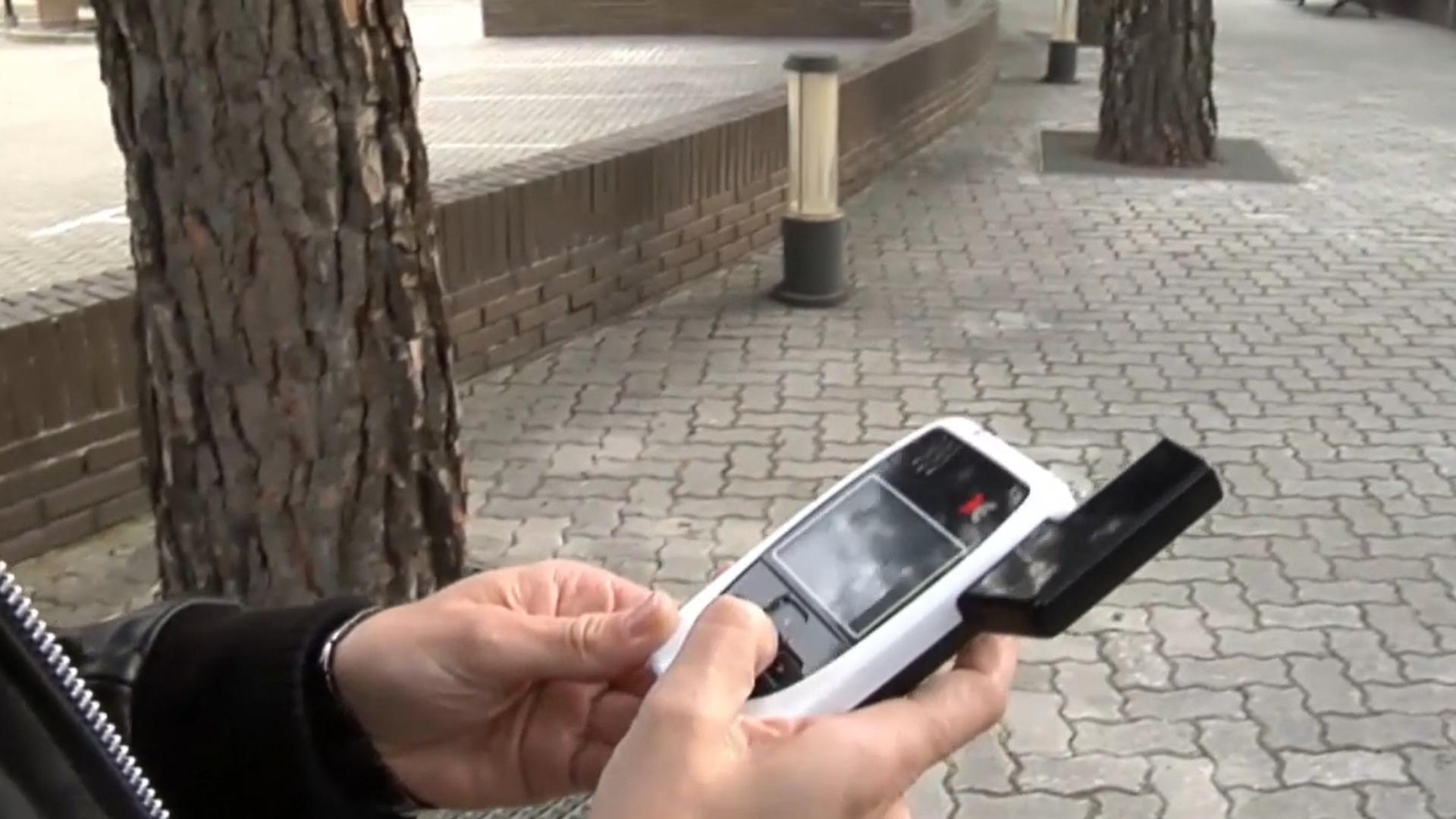 Las pulseras antimaltrato enredan al Gobierno y a la oposición en una nueva bronca