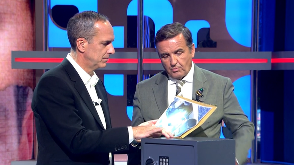 'El precio de...' muestra tras 35 años ocultas, las imágenes prohibidas del rey Juan Carlos desnudo en un yate: "Fue completamente inesperado"