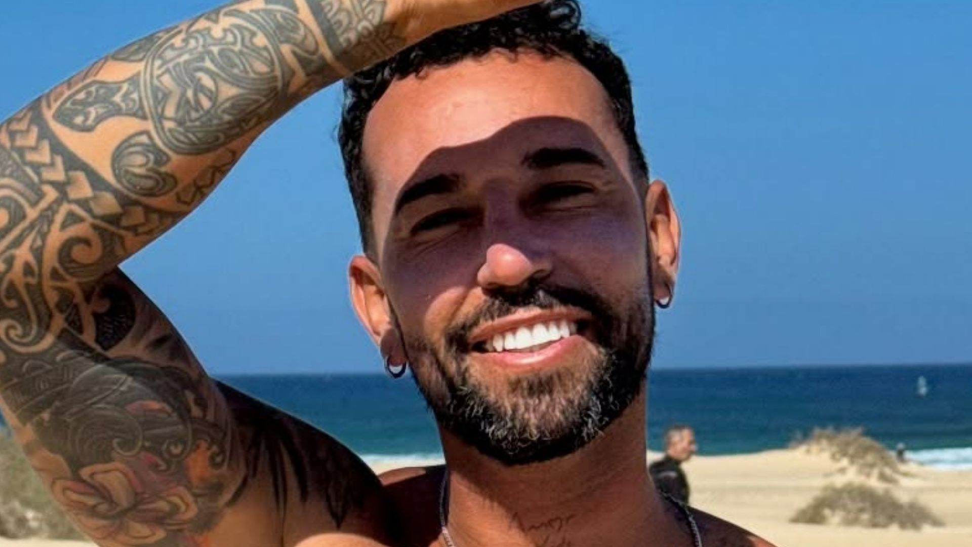 Omar Sánchez enseña cómo es en realidad la relación con su nueva novia