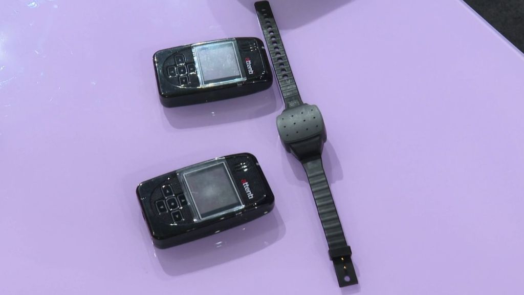 Varias actas sobre violencia de género alertaban ya desde julio del año pasado de los fallos en las pulseras antimaltrato: “Daban localizaciones erróneas”