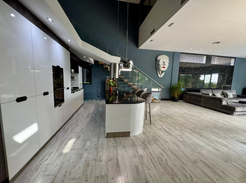Cocina de la casa que Mario Casas pone en venta