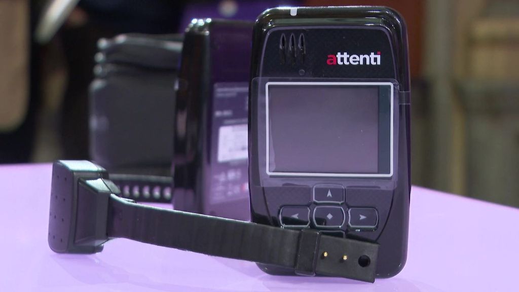 Las llamadas que sobrecogen a las mujeres protegidas por pulseras telemática antimaltratadores