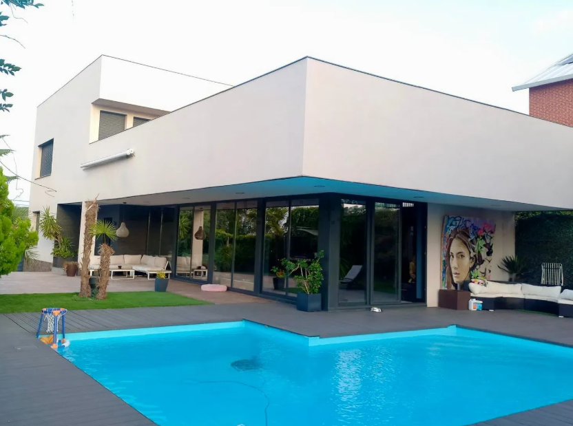 Piscina de la casa que Mario Casas pone en venta