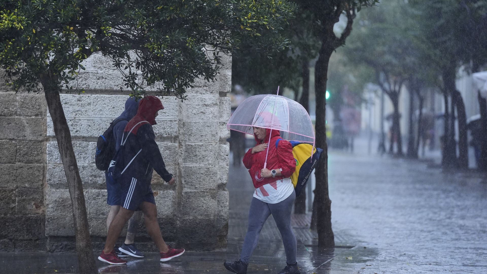 El huracán 'Gabrielle' a su llegada a España: se esperan lluvias y rachas de viento "más fuertes"