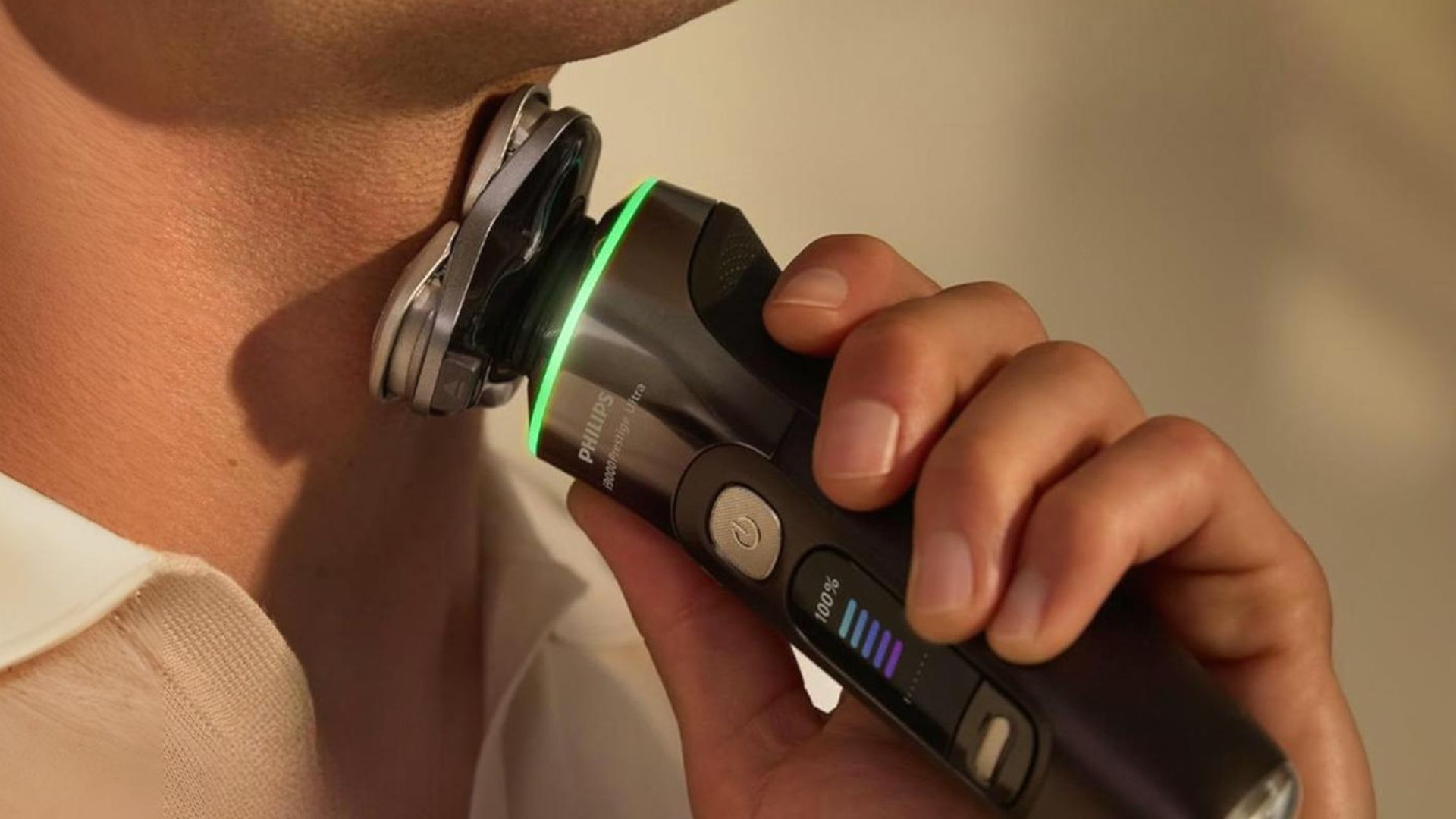 Tu afeitado diario en segundos: la afeitadora eléctrica Philips i9000 Prestige Ultra tiene un descuentazo de 200 €