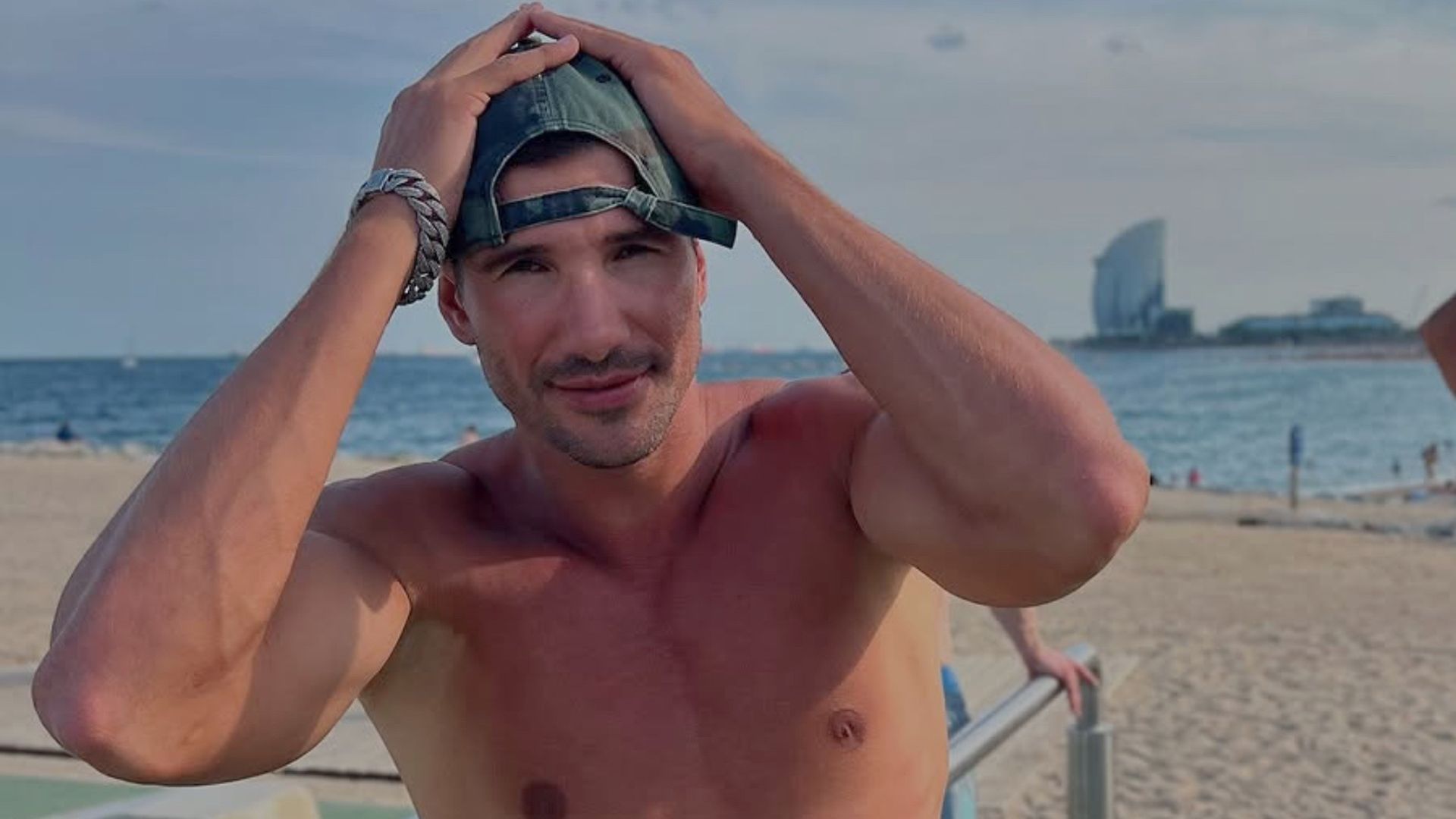 La vida de Artùr Dainese en Ibiza, dos años después de 'Supervivientes': de su trabajo de lujo a sus nuevos proyectos en televisión