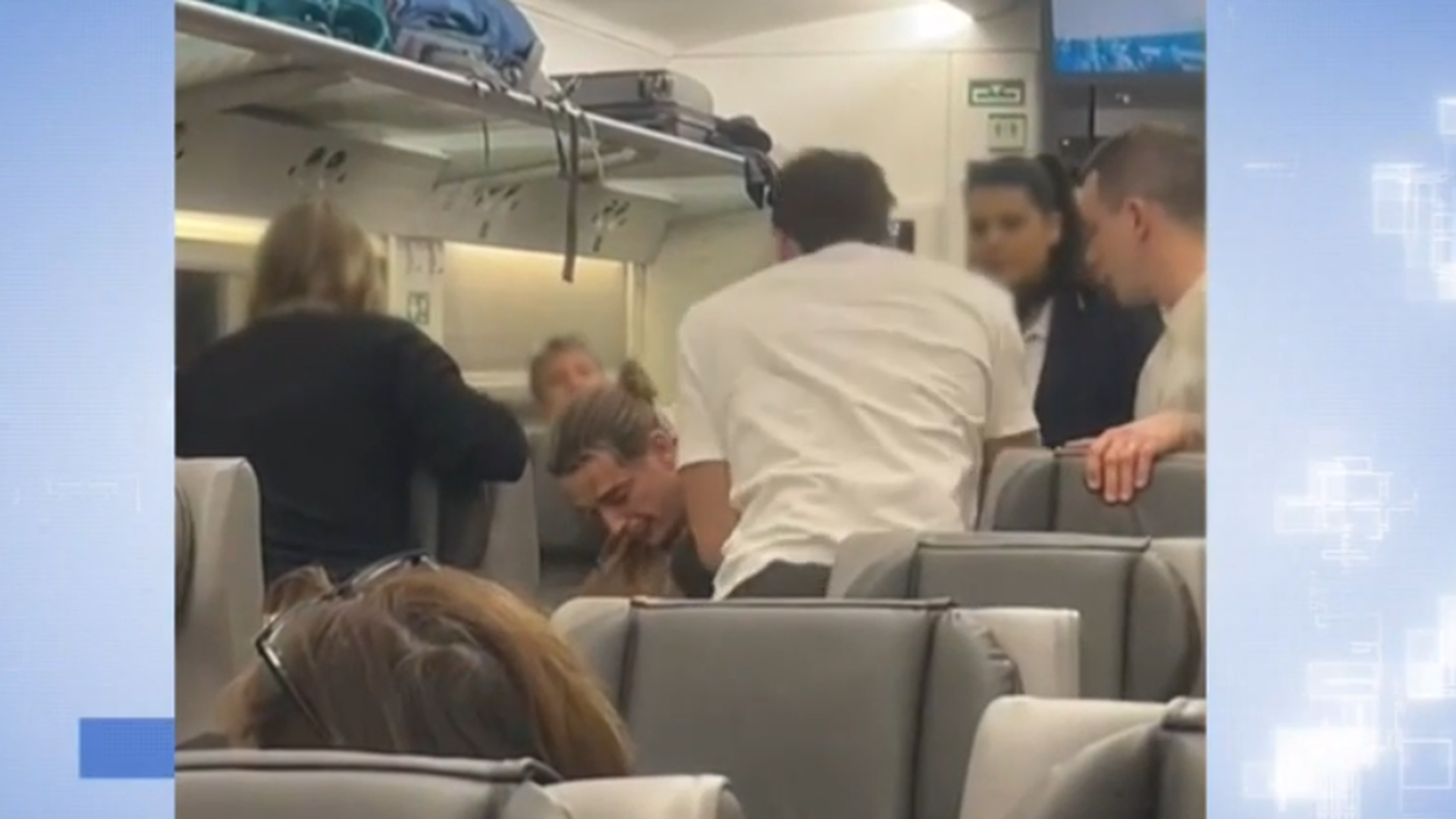 Las imágenes de Marc y Carlos, los héroes de un tren tras enfrentarse a un acosador: "Dijo que nos iba a apuñalar a todos"