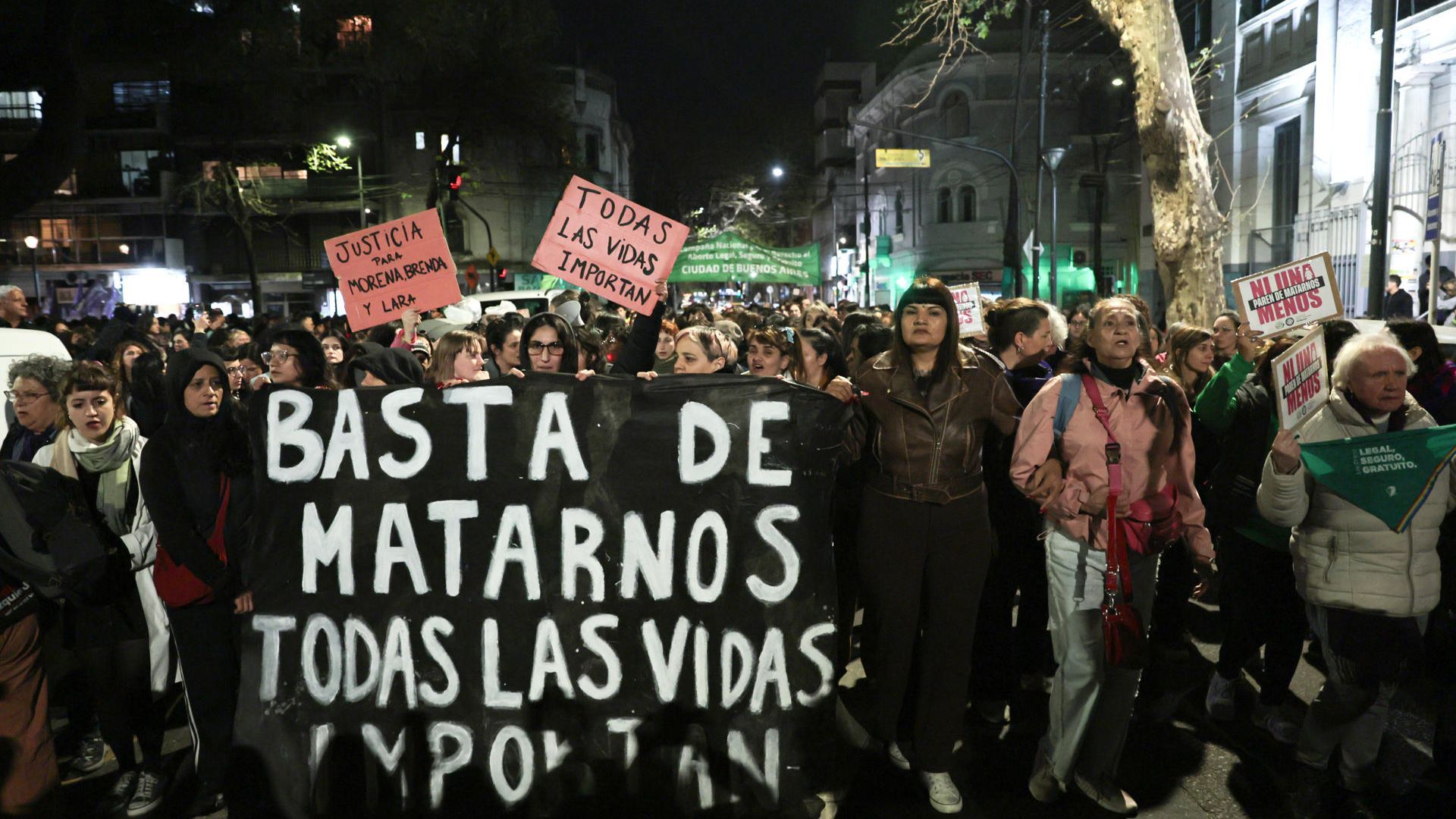 Protestas en Argentina por el asesinato premeditado de tres jóvenes