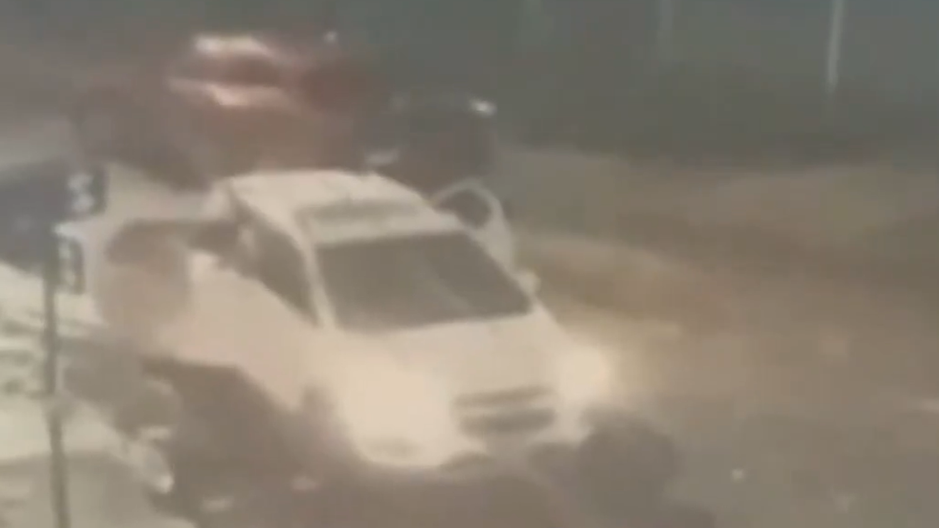 El coche en el que desplazaron los cadáveres de las jóvenes. 