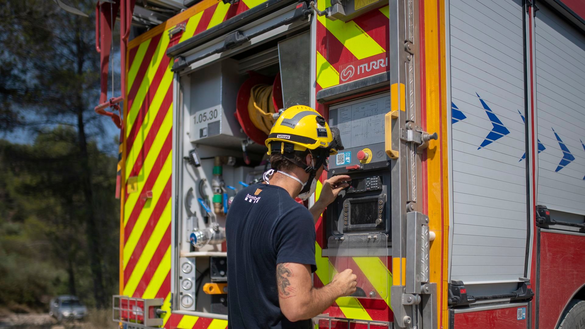 17 personas de un mismo edificio, heridas por el incendio de un piso en Lleida