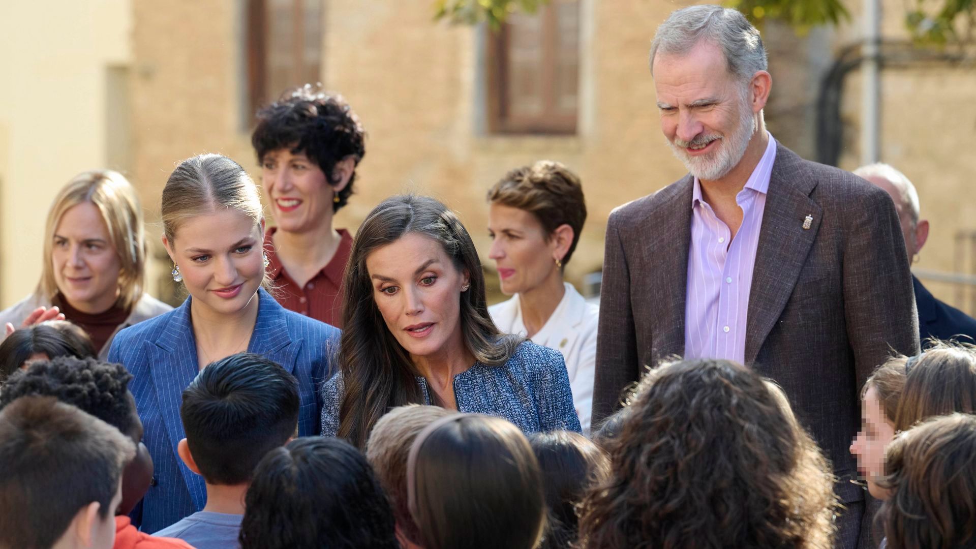 Los reyes Felipe y Letizia acompañan a la princesa Leonor en su último día en Navarra