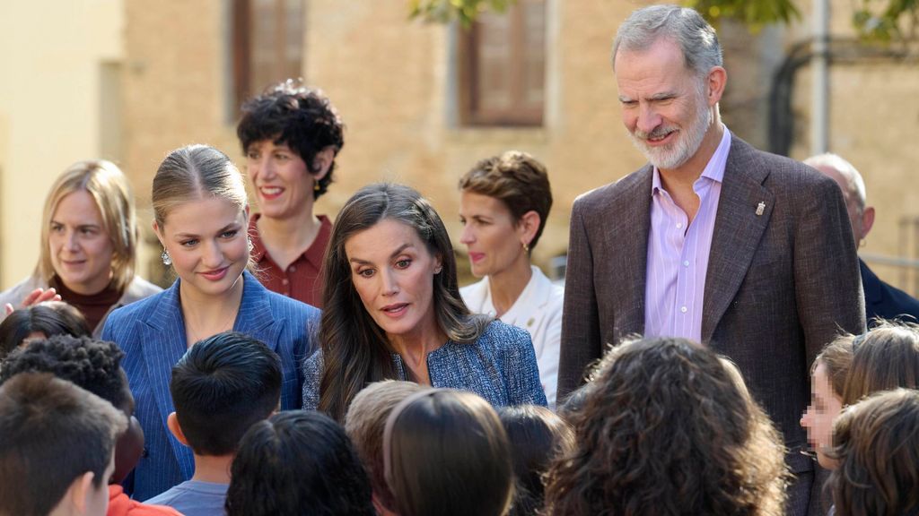 Los reyes Felipe y Letizia acompañan a la princesa Leonor en su último día en Navarra