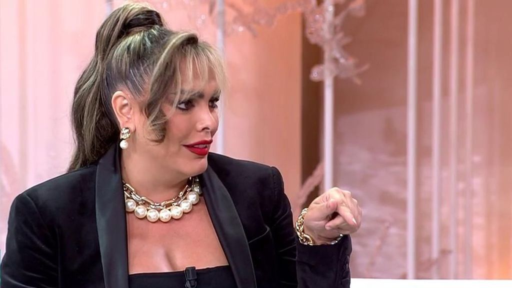 Amor Romeira señala directamente al novio de Adara Molinero: "Has borrado nuestra conversación, pero tengo captura"