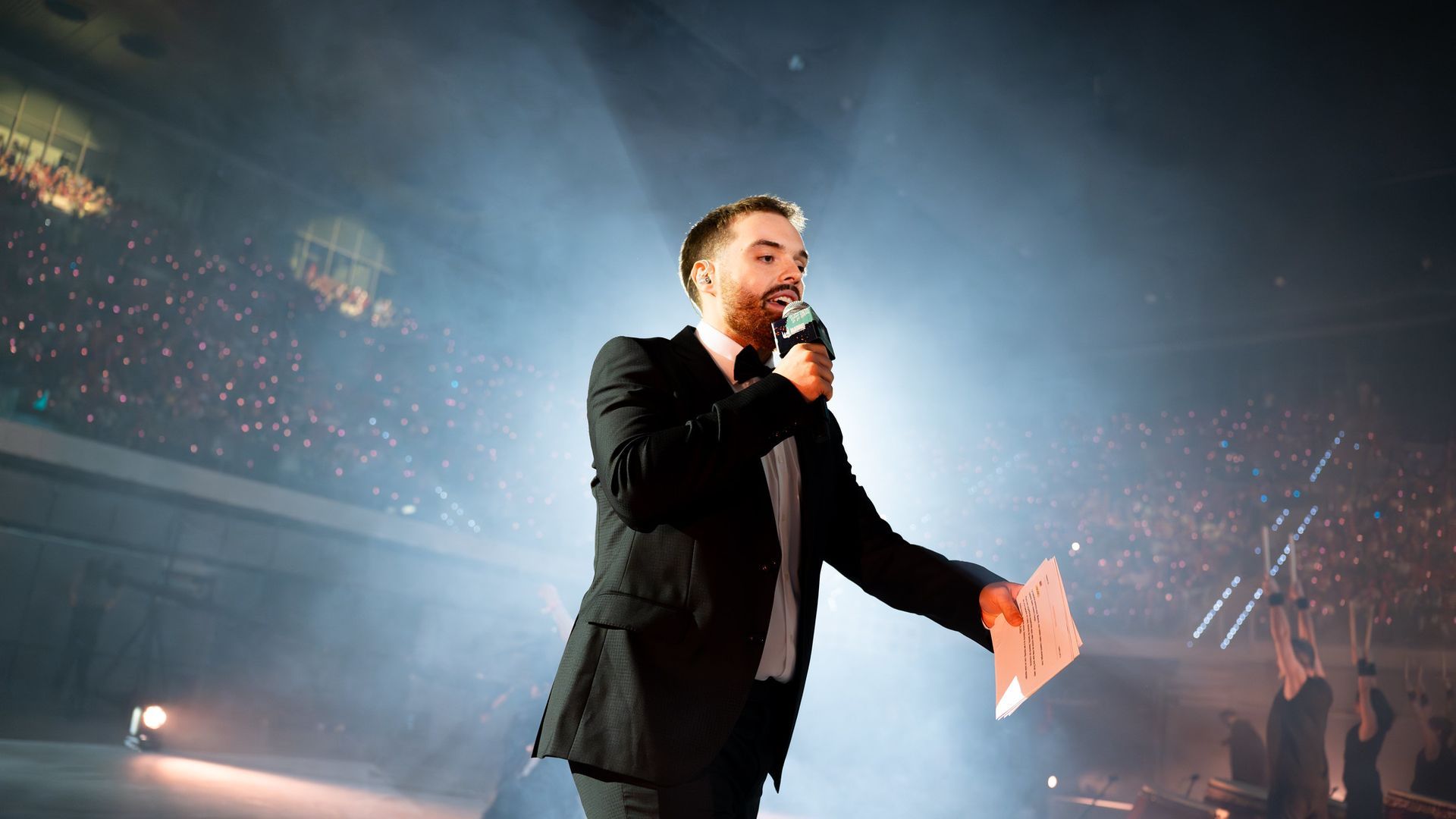 Ibai Llanos presenta a los jugadores de KOI en la LEC Summer Finals Madrid 2025