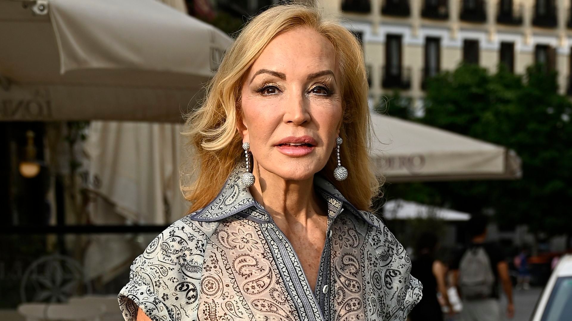 Carmen Lomana