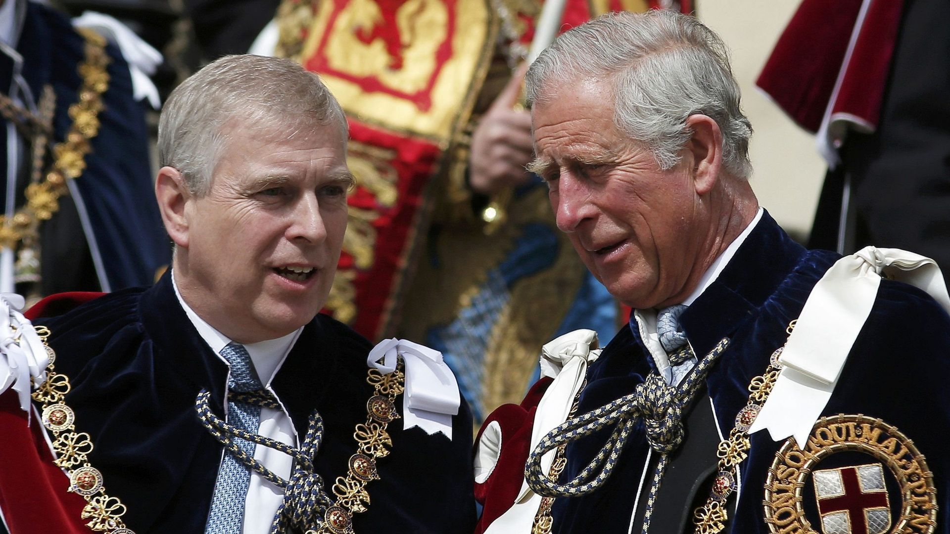 El príncipe Andrés y el rey Carlos III