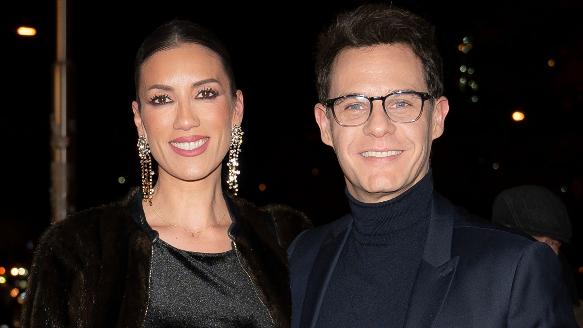 Patricia Pardo y Christian Gálvez posando en una fiesta en diciembre de 2024