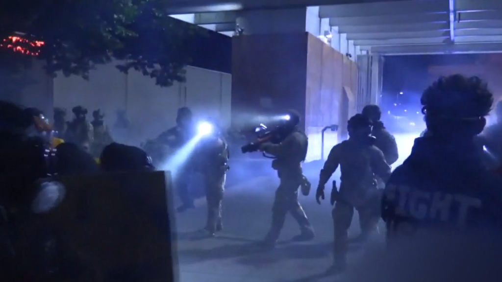 Siguen las protestas en Estados Unidos tras intensificarse las cacerías de inmigrantes de Donald Trump