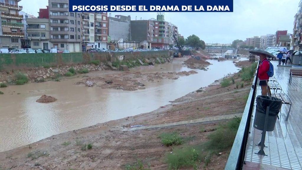 Angustia en la zona cero de la DANA: "Con miedo en el cuerpo, pero bien"
