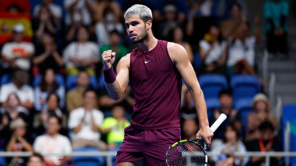 Carlos Alcaraz, campeón del Torneo de Tokio tras vencer a Taylor Fritz: el murciano conquista su octavo título del año